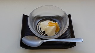 s-030721hm2.jpg