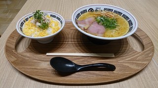 s-030723BM1.jpg